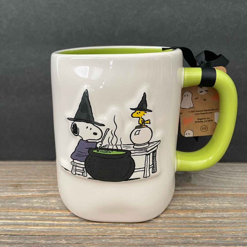 Rae Dunn Snoopy Halloween Cauldron Witchs Brew SNOOPY 2023 Mug Ceramic NWT Magen